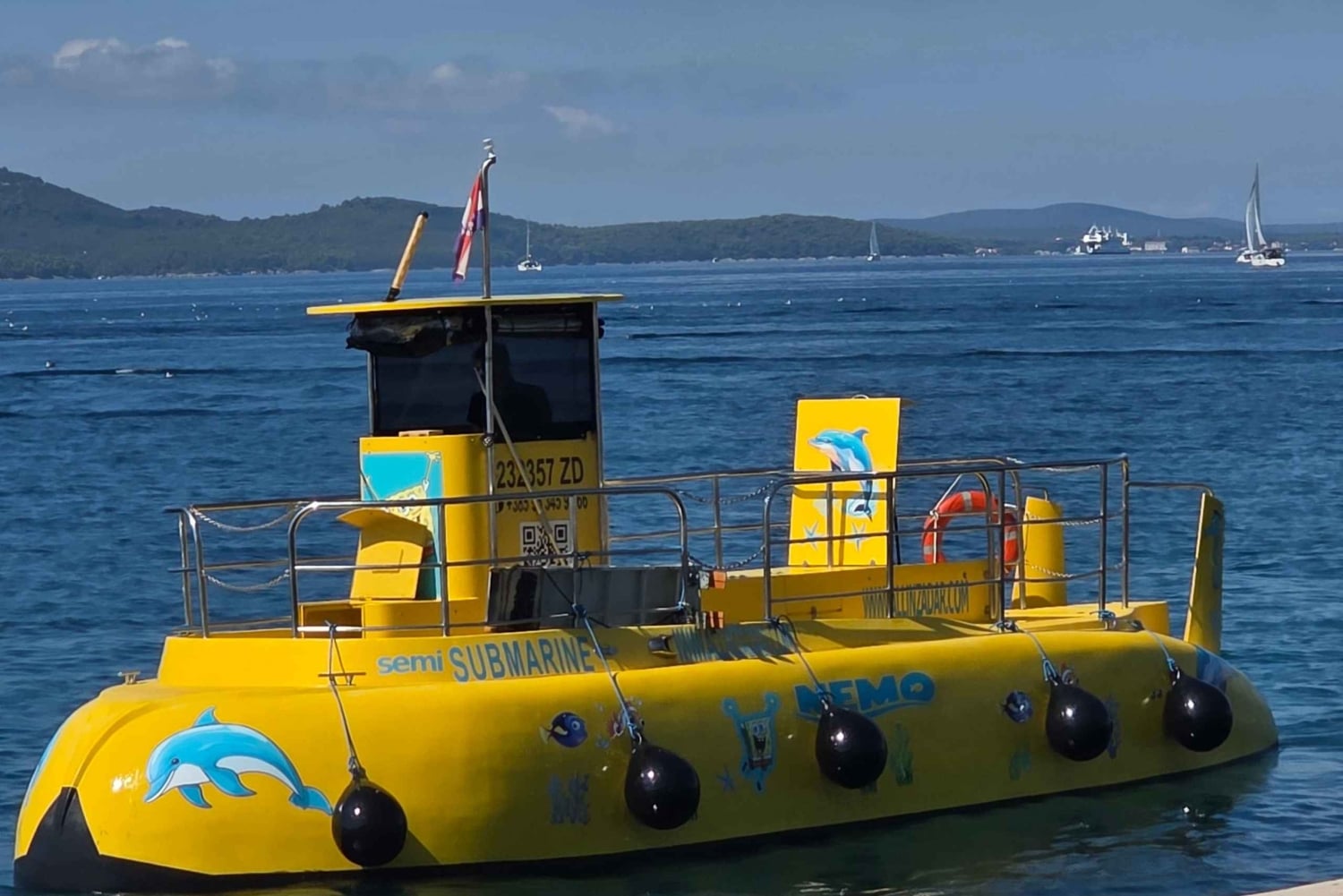 Zadar: Yellow Semi-Submarine Underwater Exploration Tour