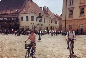 Zagreb: 2.5-Hour Highlights Bike Tour