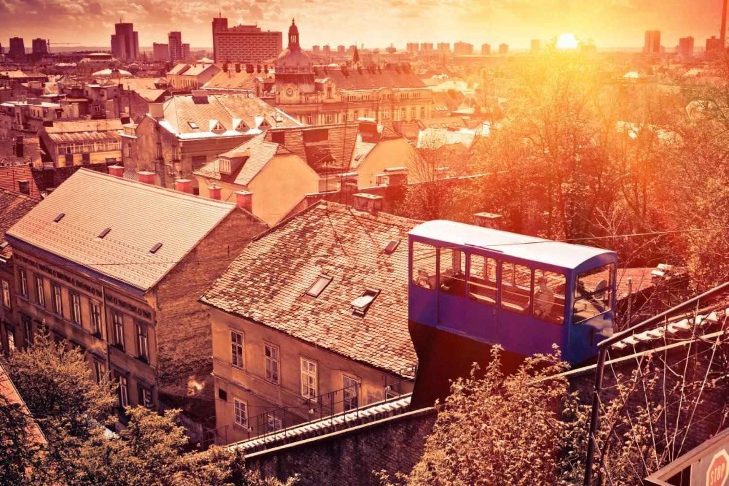 Zagreb: 2.5-Hour Walking Tour with Funicular Ride