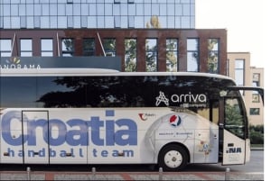 Zagreb: Direkte busstransport fra/til Split