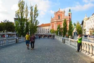 Zagreb: Dagstur til julemarkeder i Ljubljana og Bled-søen