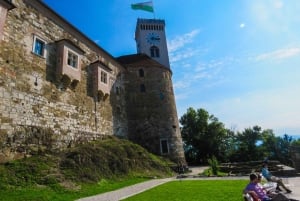 Zagreb: Dagstur til julemarkeder i Ljubljana og Bled-søen