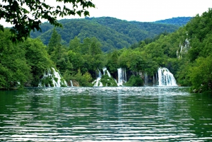 Zagreb: Plitvice Lakes National Park and Rastoke Tour