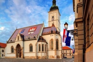Zagreb: Excursão a pé pela cidade com passeio de funicular e túneis da Segunda Guerra Mundial