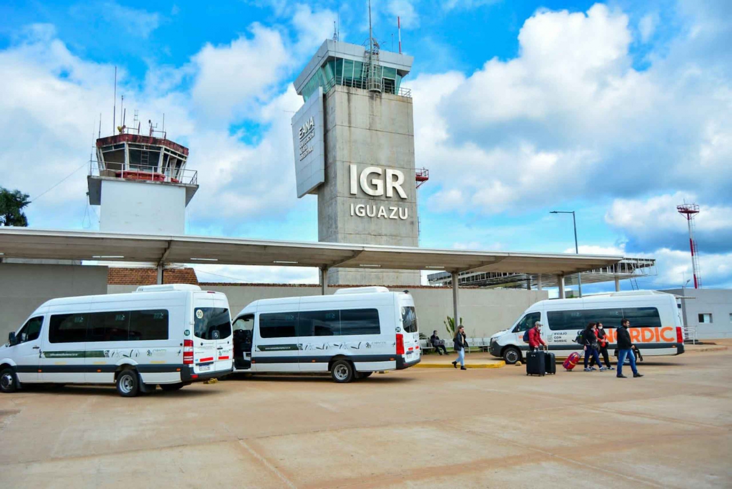 Aeropuerto de Puerto Iguazu: Traslado a su Hotel Cabañas etc