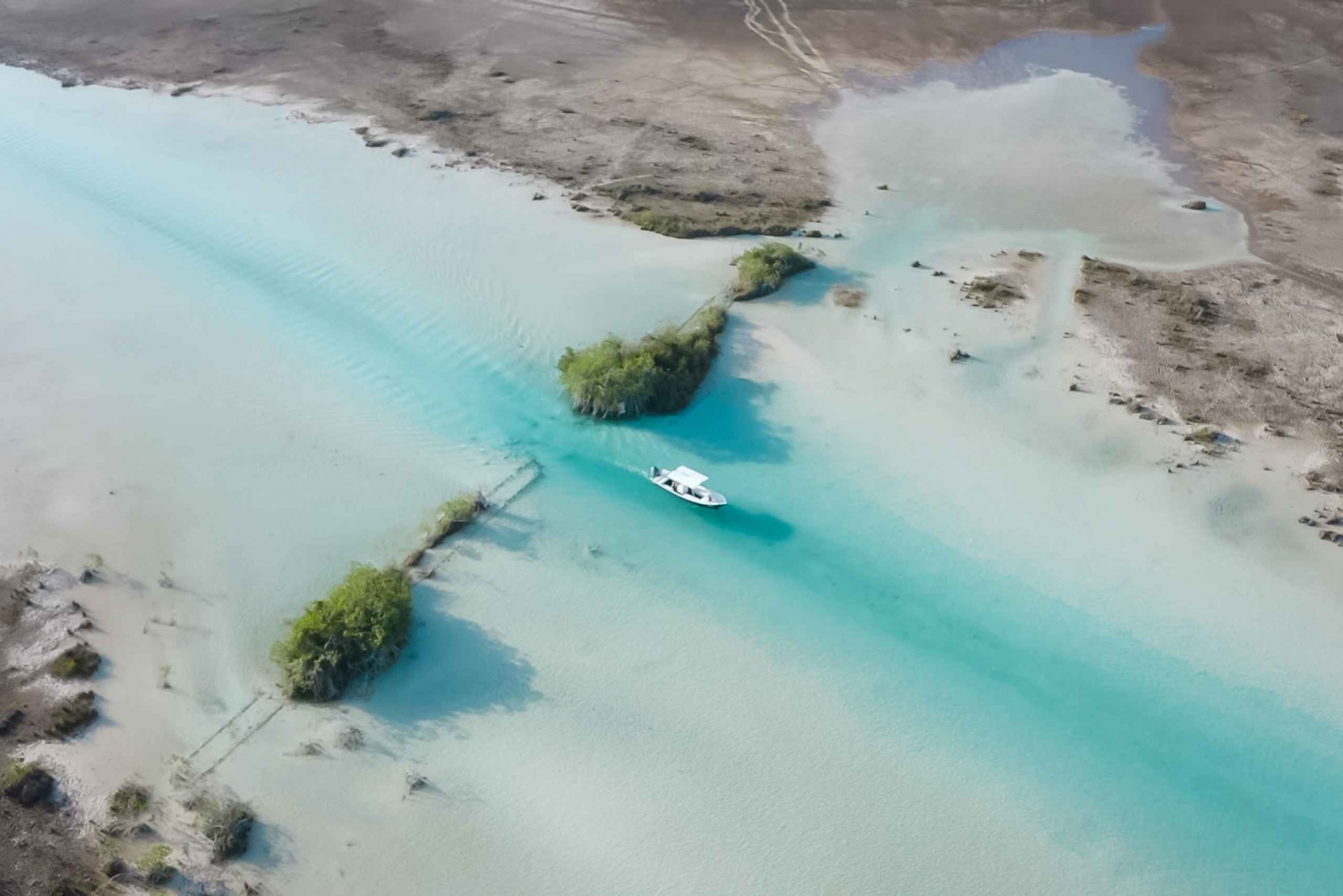 Bacalar: Excursión en barco de 3 horas con baño y bebidas