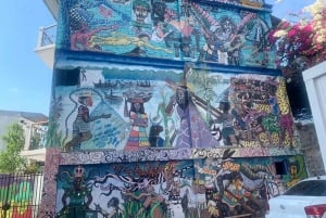 “Bike Tour Casco Viejo and Panama City Discover the Essence