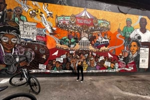 “Bike Tour Casco Viejo and Panama City Discover the Essence