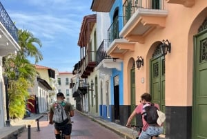 “Bike Tour Casco Viejo and Panama City Discover the Essence