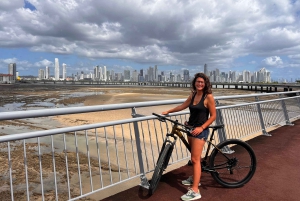 “Bike Tour Casco Viejo and Panama City Discover the Essence