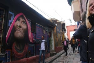 Bogotá: Guided La Candelaria Walking Tour