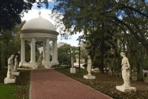 Buenos Aires : Highlights Walking Tour With A Guide