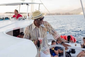 Cabo San Lucas: Crucero de 2 horas al atardecer con comida y vino