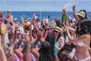 Cabo San Lucas: Hip Hop Boat Party with Unlimited Drinks