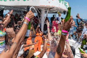 Cabo San Lucas: Hip Hop Boat Party with Unlimited Drinks