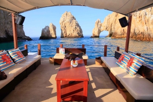 Cabo San Lucas: Private Catamaran Tour with Snorkeling