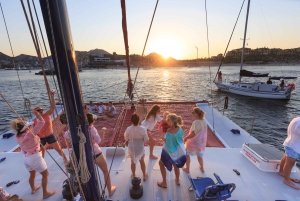 Cabo San Lucas: Snorkel, Lunch and Sail Experience