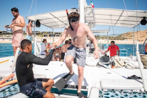 Cabo San Lucas: Snorkeling & Boat Trip with Open Bar