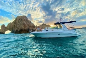 Cabos Private Yacht Tour, Water Activities, Lunch & Drinks