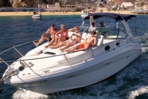 Cabos Tour Privado en Yate, Actividades Acuáticas, Comida y Bebidas