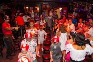 Cancún: Cena Crucero en Barco Pirata Capitán Garfio