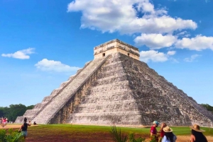 Cancún: Excursión de un día a Chichén Itzá, Cenote Ik Kil y Valladolid