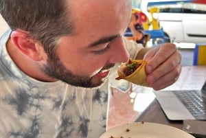 Tour de tacos por la ciudad de Cancún con transporte