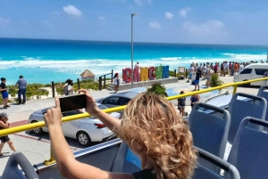 Cancun: City Tour on a sightseeing bus