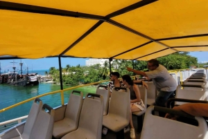 Cancun: City Tour on a sightseeing bus