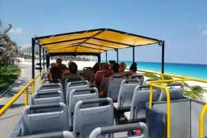 Cancun: City Tour on a sightseeing bus
