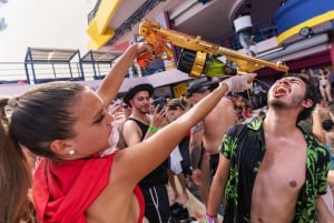 Cancún: Pase de un día al Club de Playa Coco Bongo