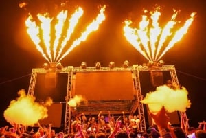 Cancun: Coco Bongo New Year's Beach Party w/ Open Bar & Food