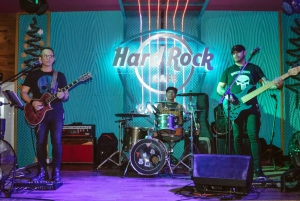 Cancún: Night-time Party Bus Tour & Music at Hard Rock Cafe
