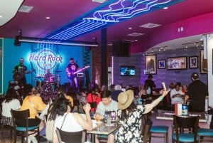 Cancún: Night-time Party Bus Tour & Music at Hard Rock Cafe