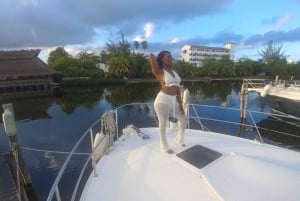 Cancun: Private Yacht Tour to Isla Mujeres Snorkel #GMBSR41
