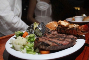 Cancun: Romantic evening in galleon with dinner and open bar