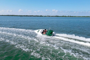 Cancun: Speedboat tour to a Virgin Beach