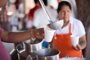 Cancún: Street Food, Local Market and Urban Art Tour