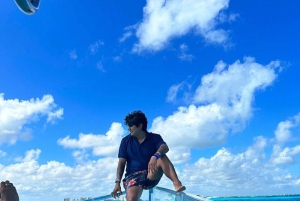 Cancun: Transparent Boat Tour with Soft Drinks