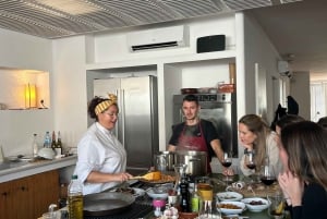 Catalunya: Market tour, vermut and paella showcooking