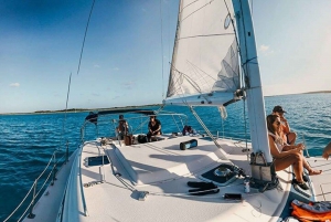 Catamaran party Isla Mujeres with drinks & lunch