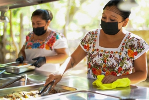 Catamarán con barra libre y comida incluida