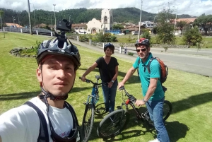 Cuenca: Ruta en Bicicleta por Lugares Históricos y Lugares de Interés