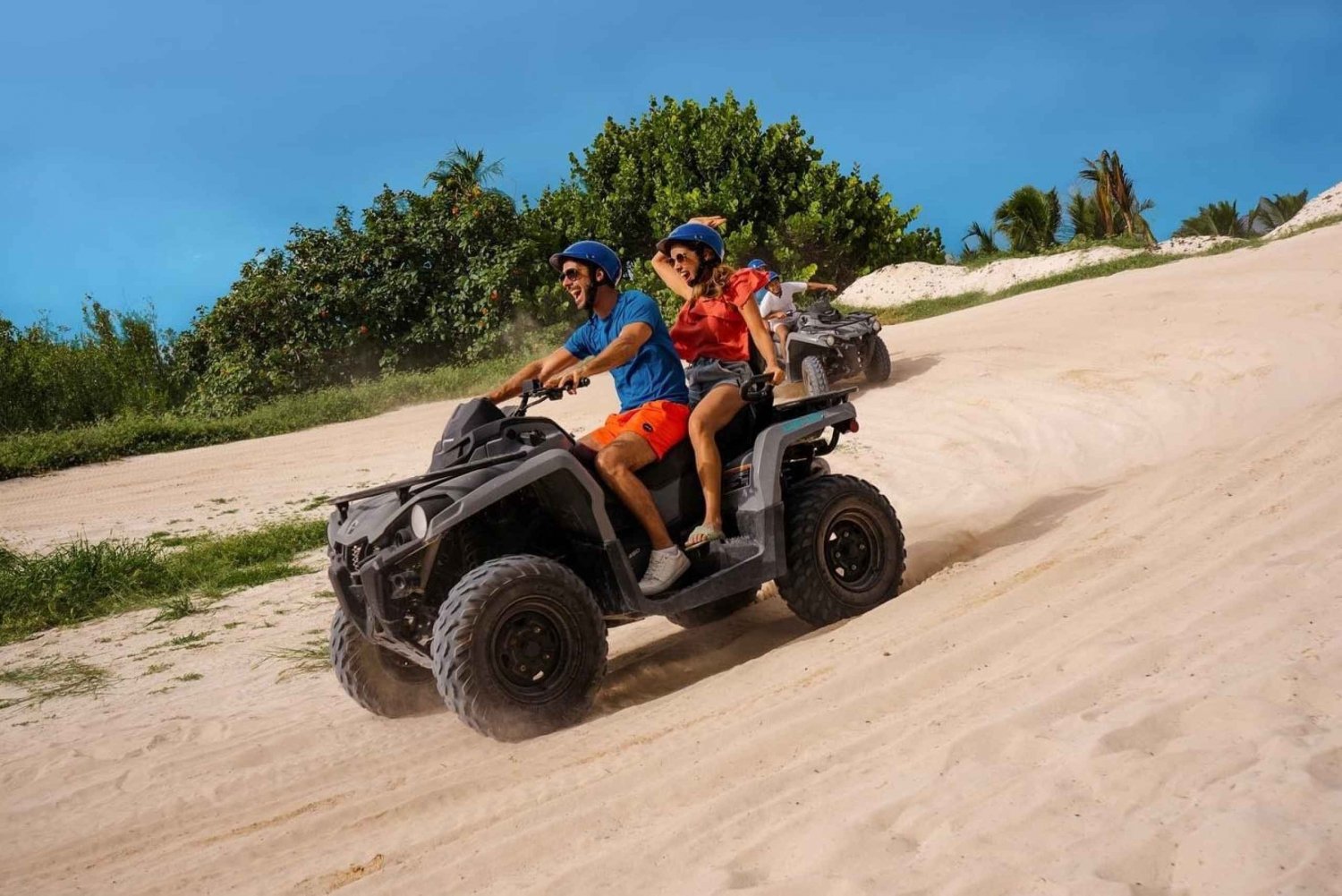Desde Cancún: Aventura ATV Jungle Trail y Club de Playa