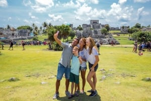 Desde Cancún: Excursión guiada de medio día a Tulum y Cobá