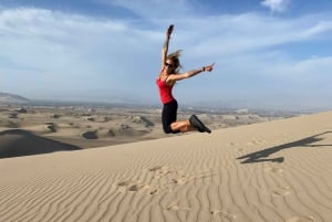 Desde Ica o Huacachina: Buggy en las Dunas al Atardecer y Sandboarding