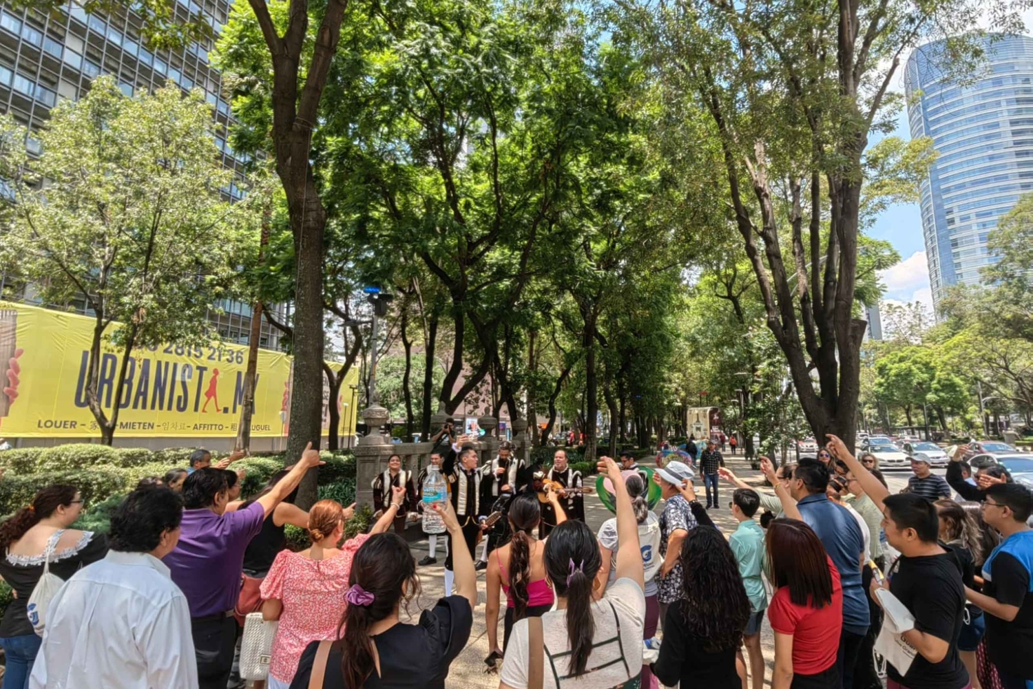 Desde León: Recorrido Cultural por Guanajuato con Estudiantina Music