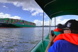 From Panama City: Panama Canal and Monkey Island Tour