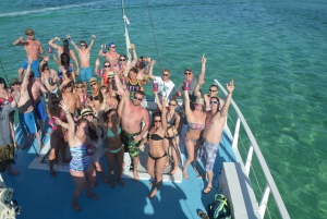 Half Day Party Boat and Snorkeling in Punta Cana