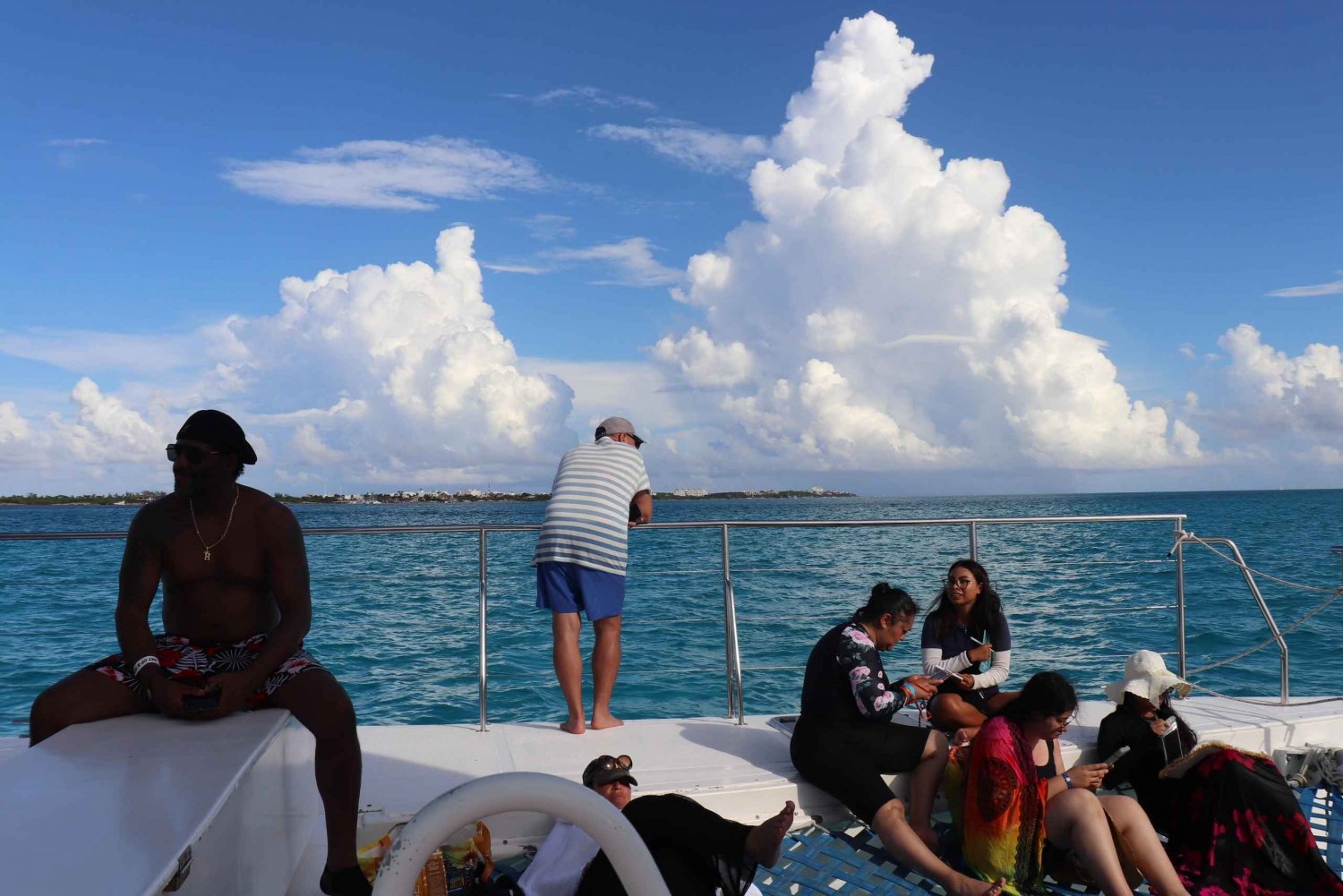 Excursión en catamarán por Isla Mujeres - transporte incluido